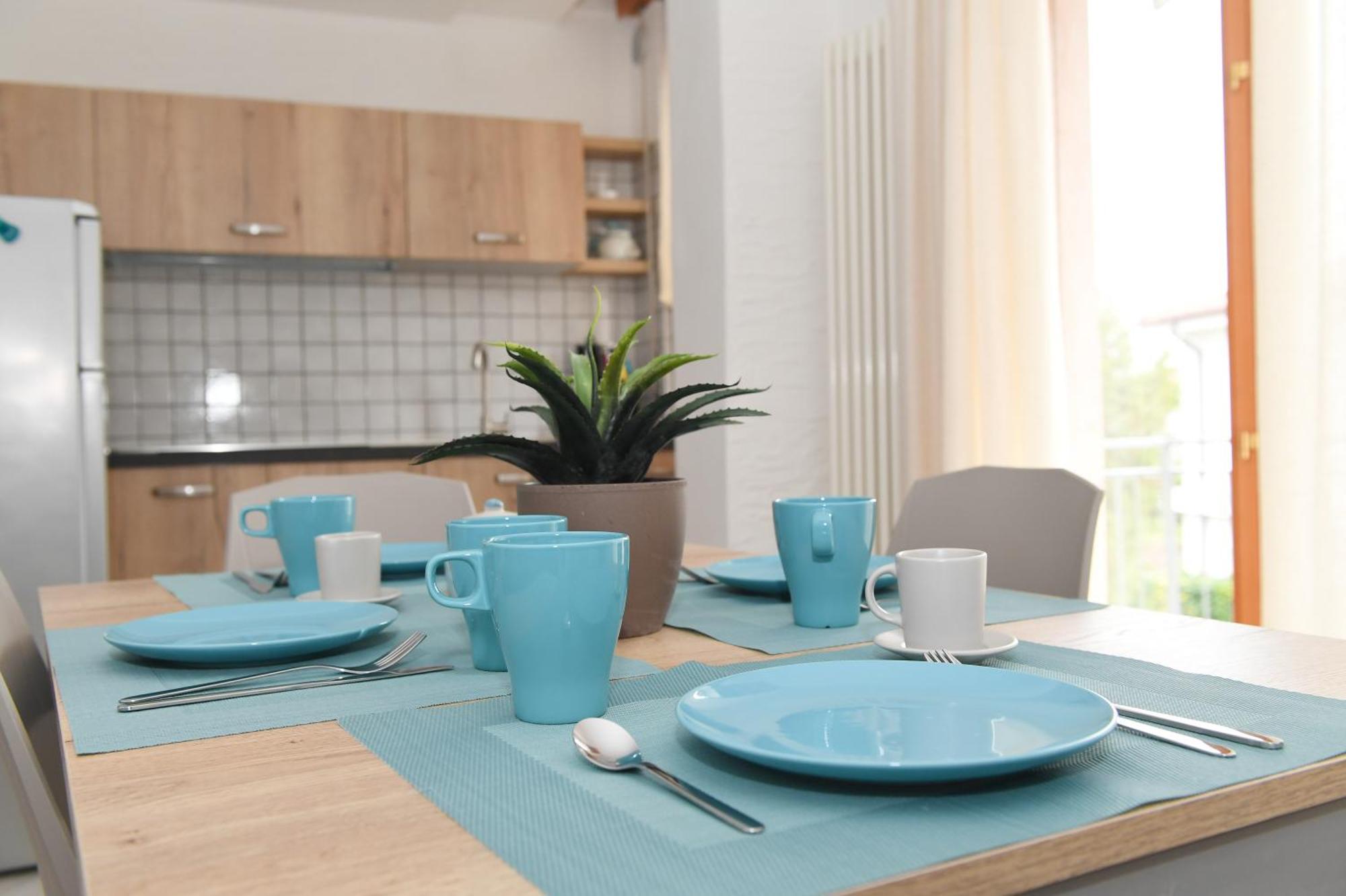 Blue Apartment - A Due Passi Dal Lago, Parcheggio Privato Lazise Exterior foto