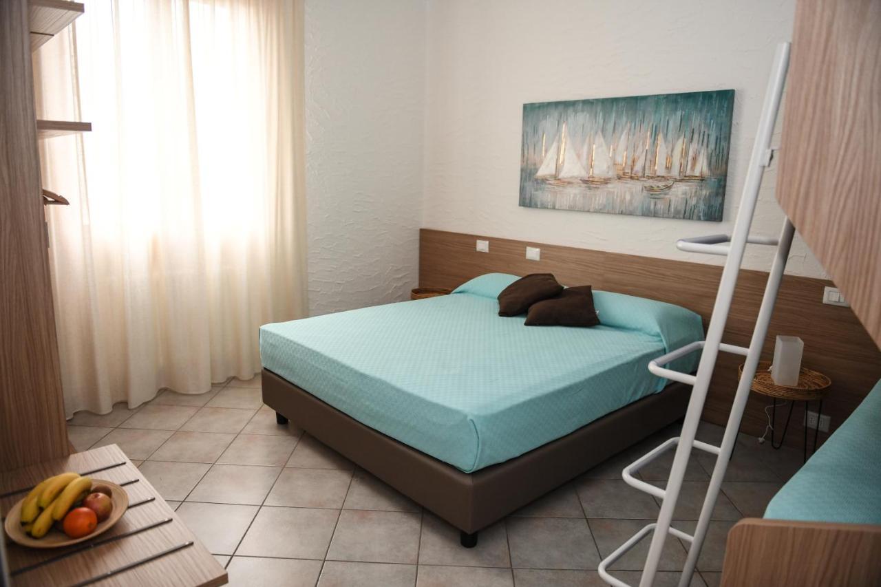 Blue Apartment - A Due Passi Dal Lago, Parcheggio Privato Lazise Exterior foto