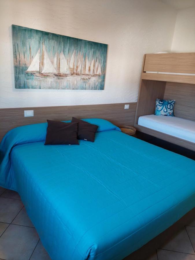 Blue Apartment - A Due Passi Dal Lago, Parcheggio Privato Lazise Exterior foto
